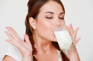 Vid gastrit är det användbart att dricka ett glas mjölk på morgonen och på kvällen. 